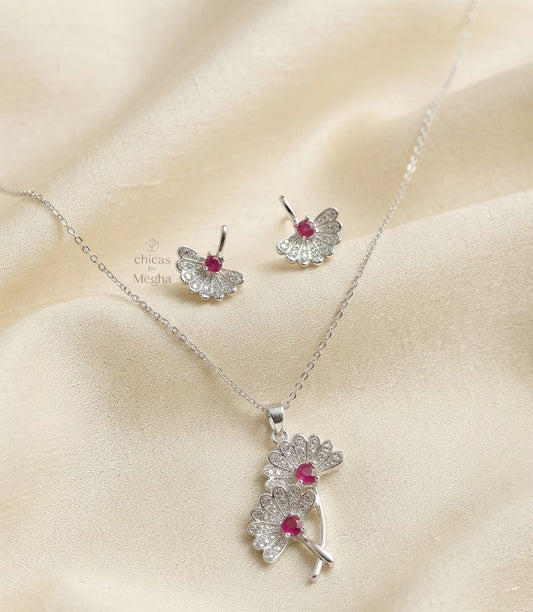 The Crimson Petal Neckpiece Set
