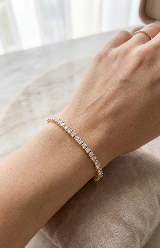 The ‘Aura’ Princess-Cut Tennis Bracelet