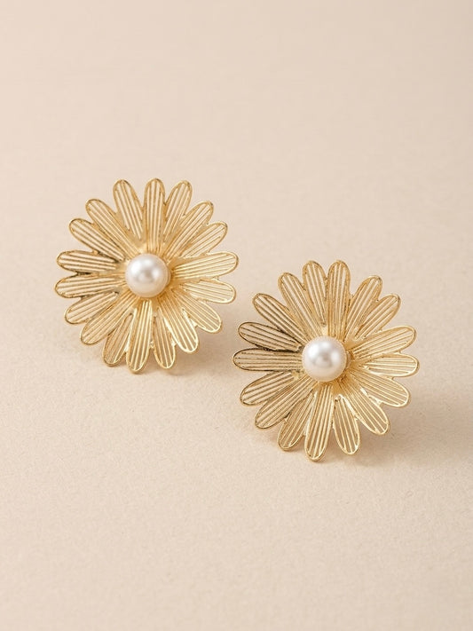 Golden Sunbeam Daisy Studs