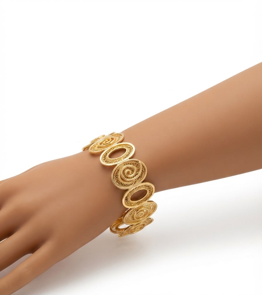 The Aurelia Filigree Cuff