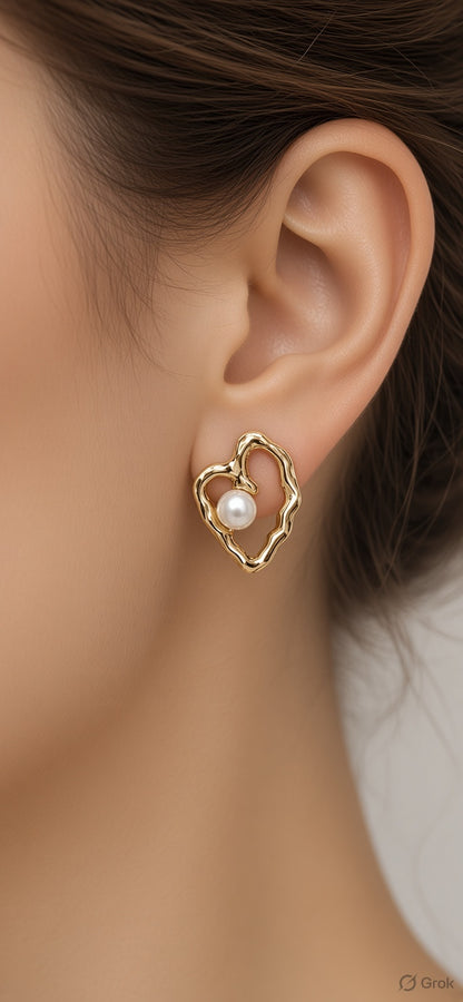 Amour Molten Heart Pearl Stud Earrings - Gold