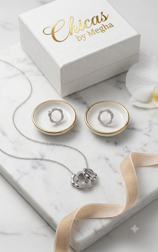 Sparkling Interlocking Rings Pendant Necklace & Earrings