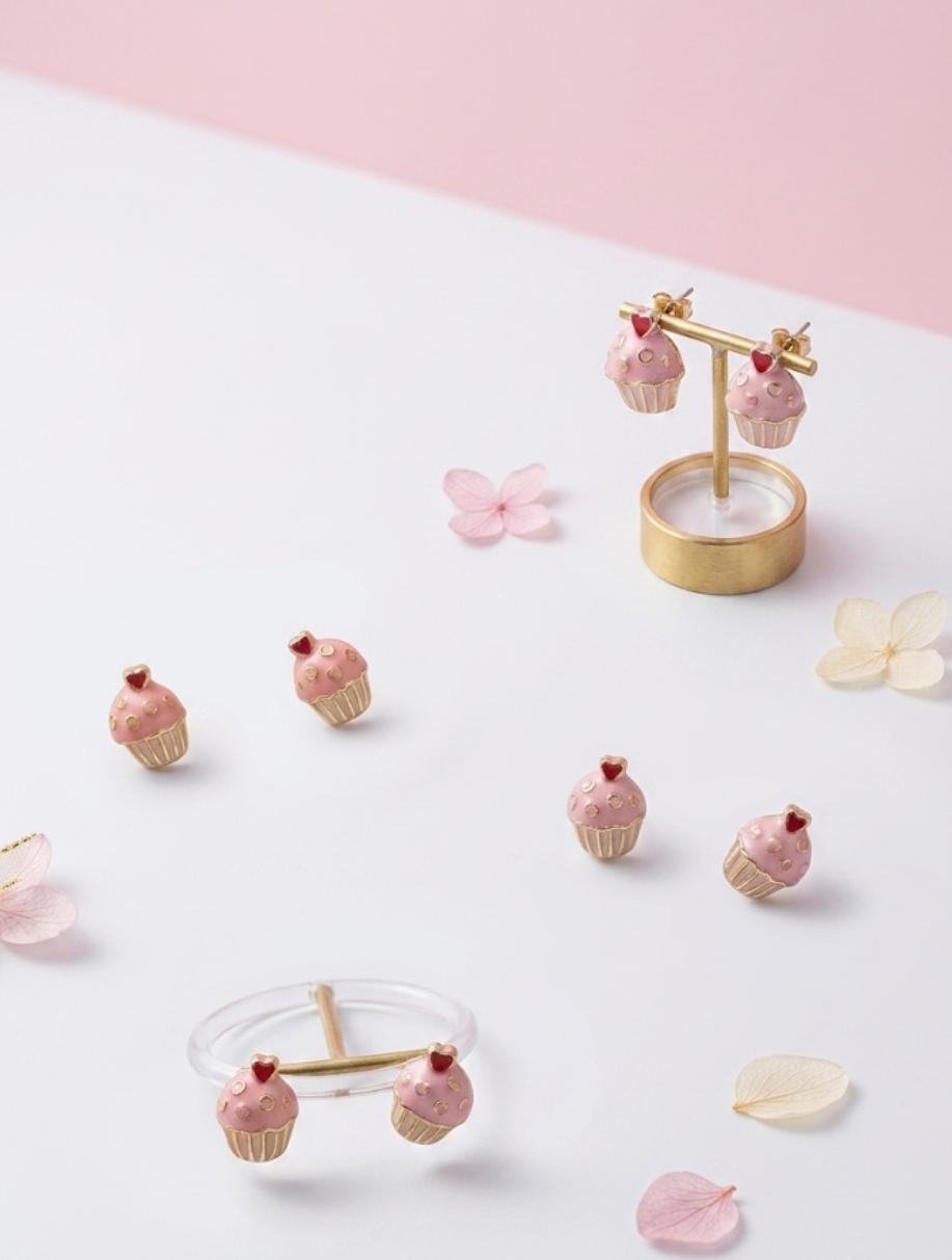 Sweet Treat Cupcake Studs