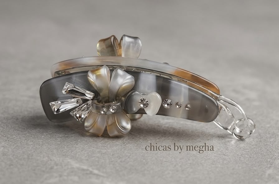 The Crystal Bow Banana Clip