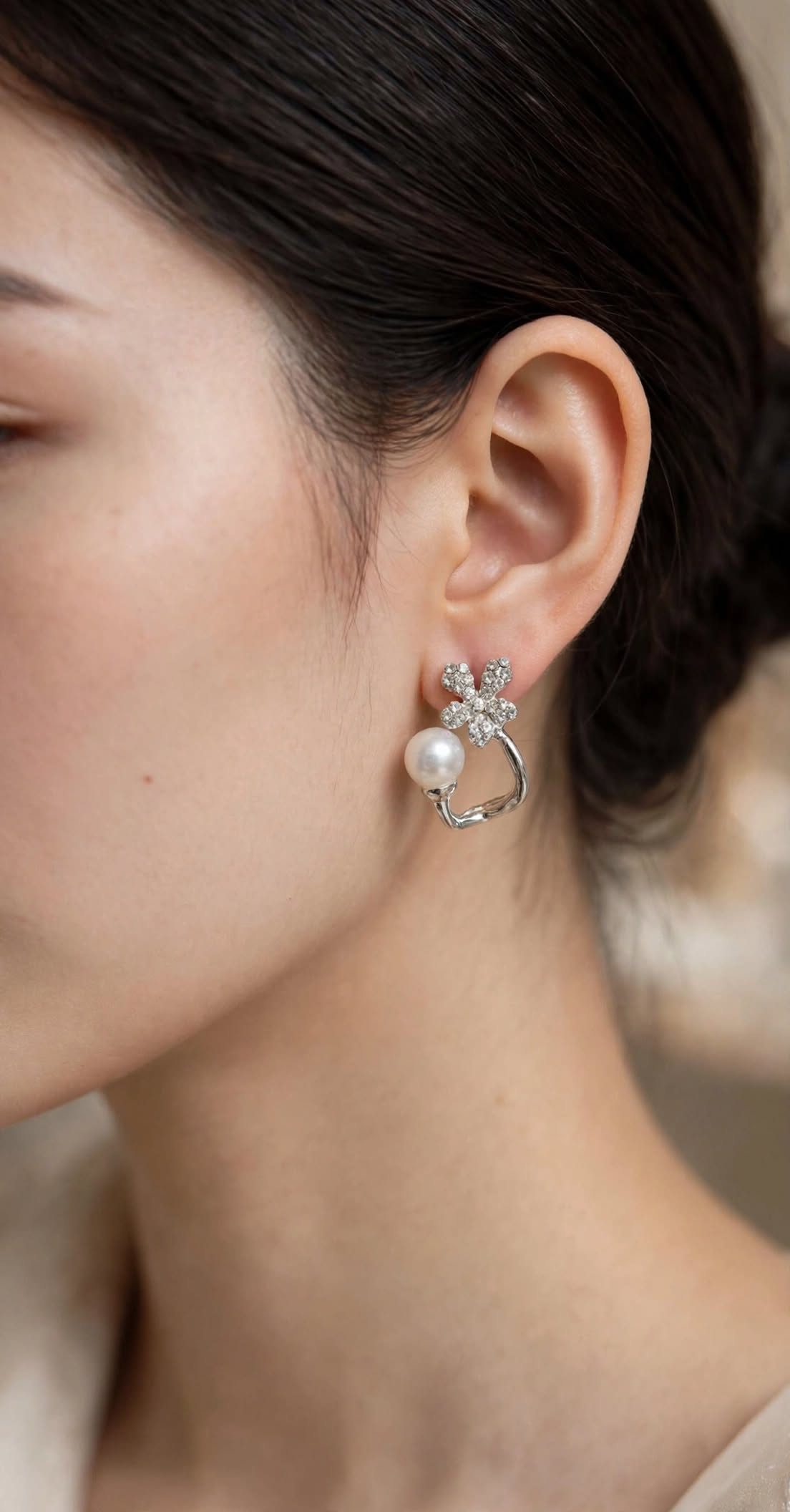 The Fleur & Pearl Open-Hoop Studs