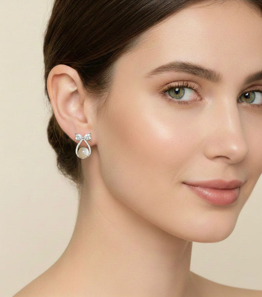 Regal Bow & Teardrop Studs