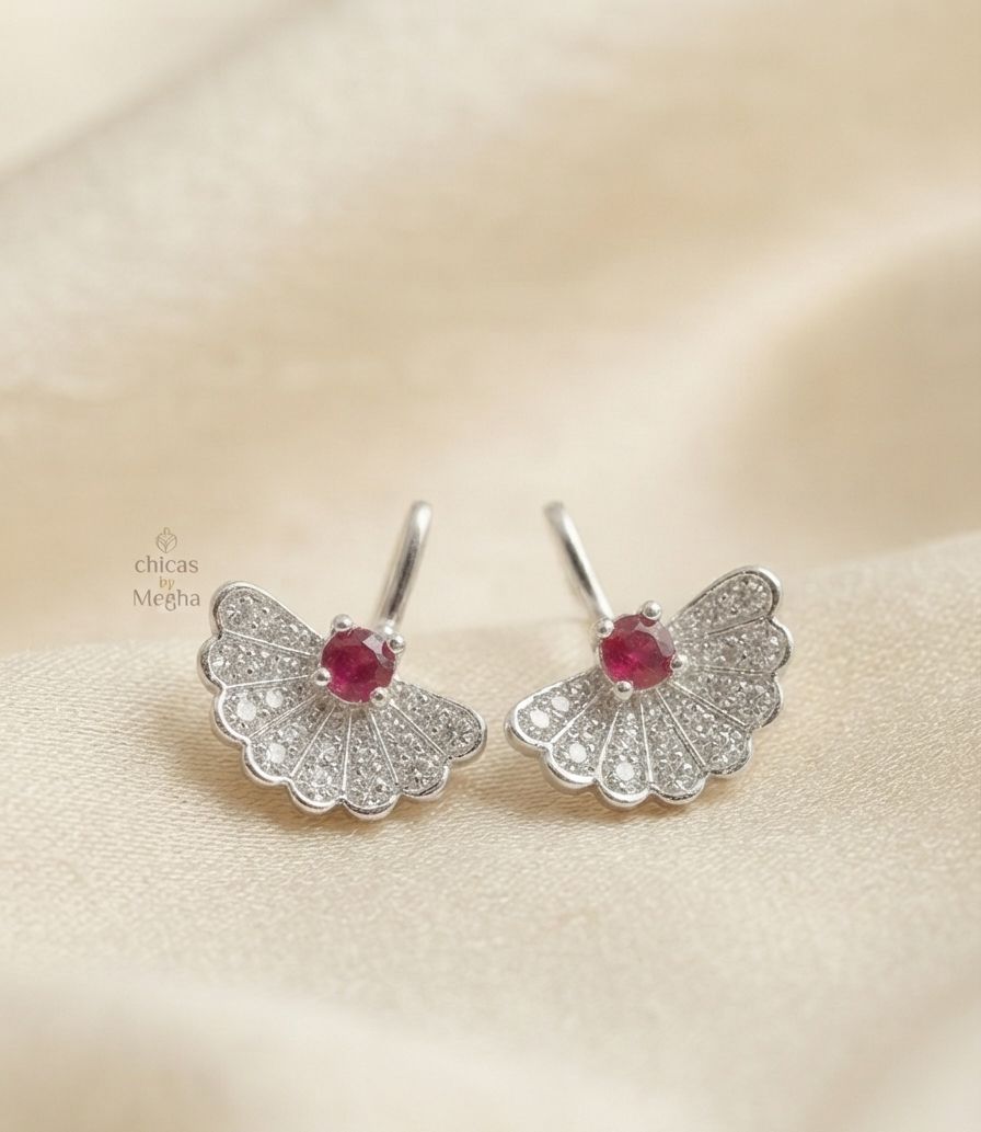 The Crimson Petal Neckpiece Set