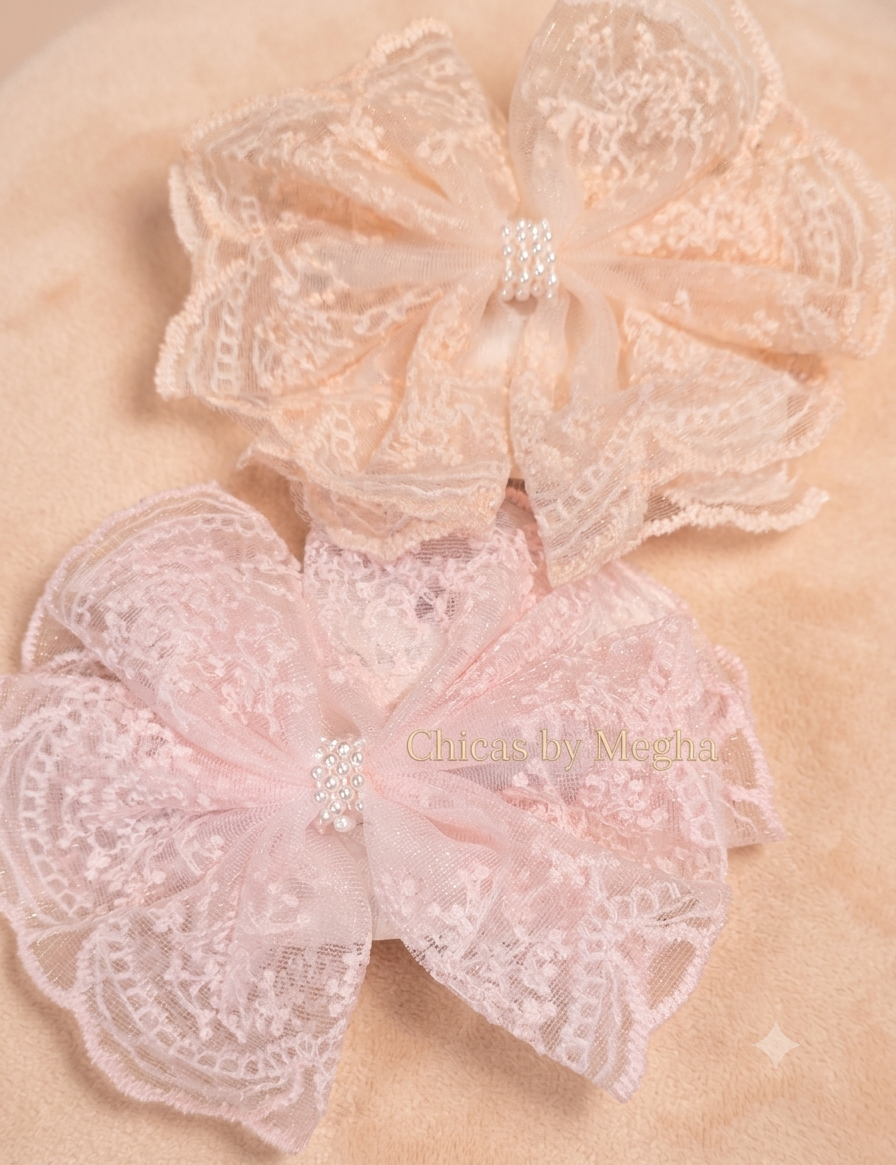 The Juliette Lace Bow Set