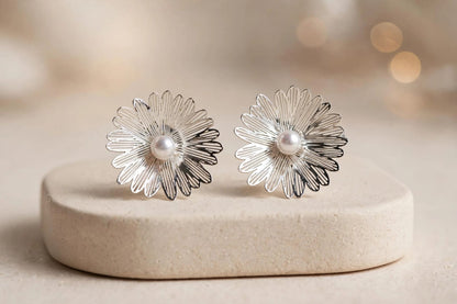 Daisy Pearl Bloom - Silver Flower Pearl Stud Earrings
