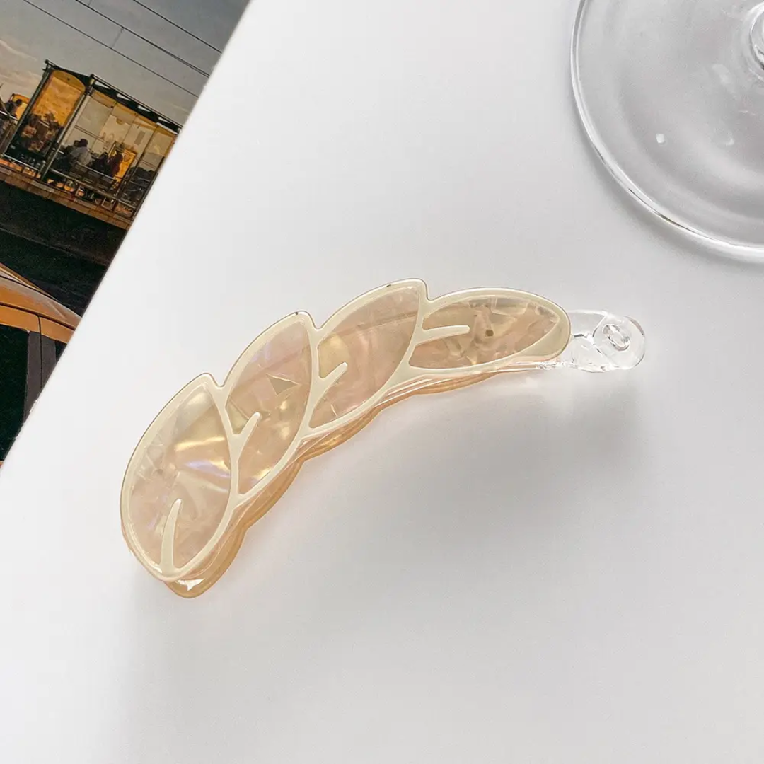 Aura Leaf Banana Clips