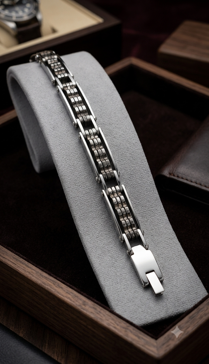 The Executive Textured Link Bracelet