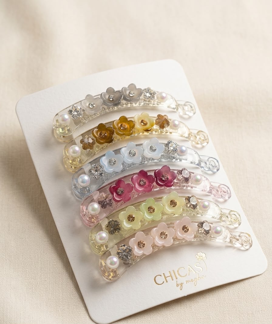 The Blossom & Pearl Petite Banana Clip
